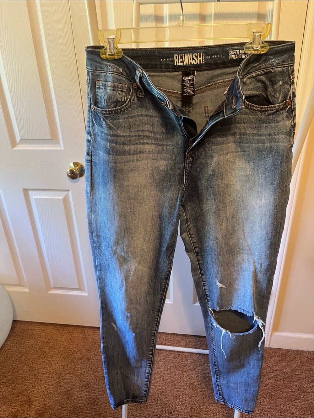 Rewash Medium Blue Distressed High-Rise Jeans size 7/28 W/17” L 41” Inseam 28”